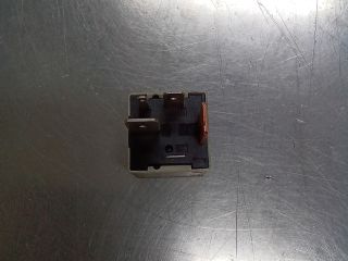 bontott VW GOLF IV Relé