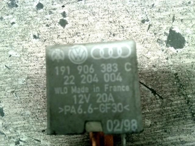 bontott VW GOLF IV Relé