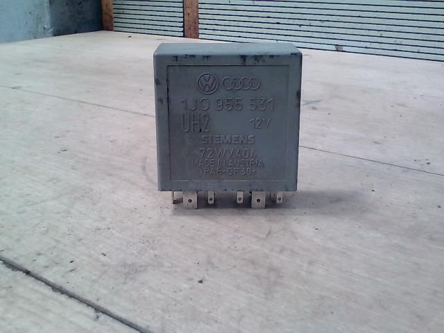 bontott VW GOLF IV Relé