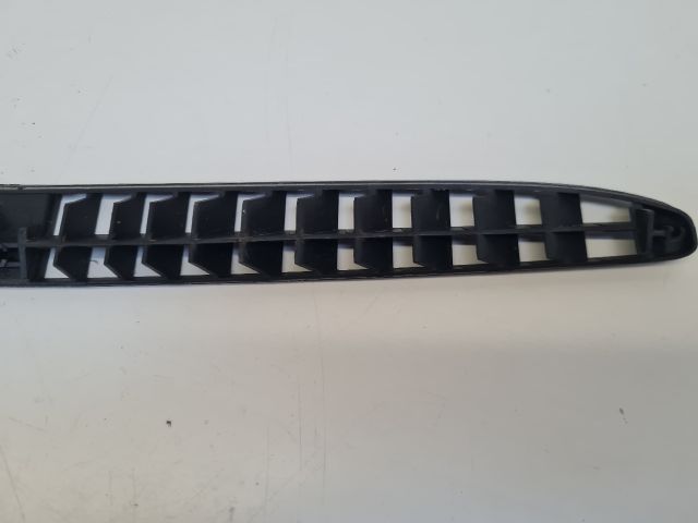 bontott VW GOLF IV Szélvédő Alatti Műanyag Elem