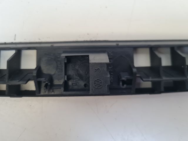 bontott VW GOLF IV Szélvédő Alatti Műanyag Elem