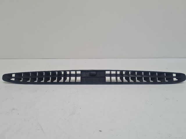 bontott VW GOLF IV Szélvédő Alatti Műanyag Elem