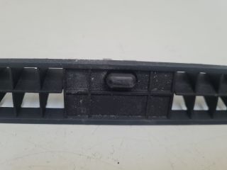 bontott VW GOLF IV Szélvédő Alatti Műanyag Elem