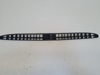 bontott VW GOLF IV Szélvédő Alatti Műanyag Elem