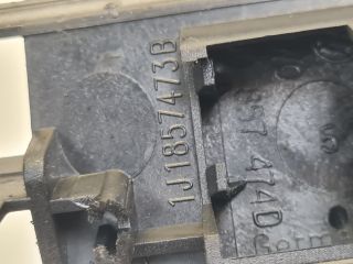 bontott VW GOLF IV Szélvédő Alatti Műanyag Elem