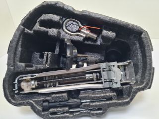 bontott VW GOLF IV Szerszámkészlet