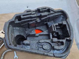 bontott VW GOLF IV Szerszámkészlet