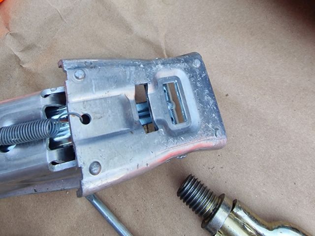 bontott VW GOLF IV Szerszámkészlet