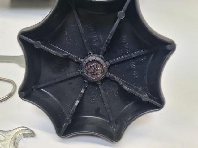 bontott VW GOLF IV Szerszámkészlet