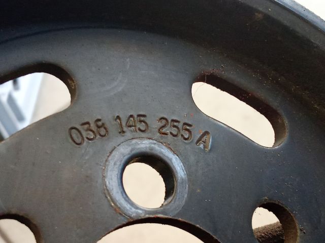 bontott VW GOLF IV Szervó Szivattyú Szíjtárcsa