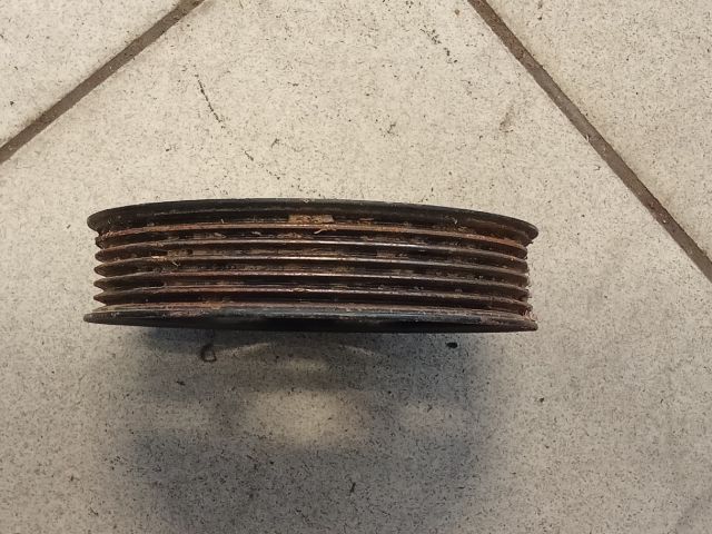 bontott VW GOLF IV Szervó Szivattyú Szíjtárcsa