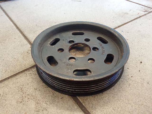 bontott VW GOLF IV Szervó Szivattyú Szíjtárcsa