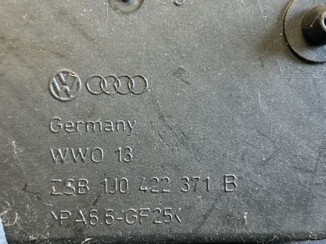 bontott VW GOLF IV Szervóolaj Tartály