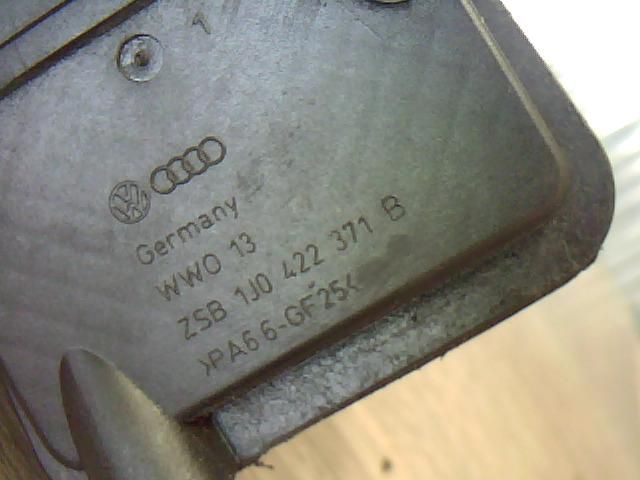 bontott VW GOLF IV Szervóolaj Tartály