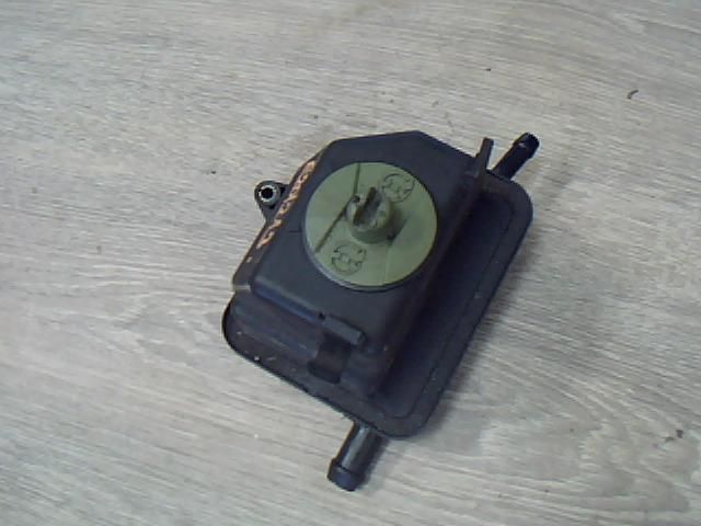 bontott VW GOLF IV Szervóolaj Tartály