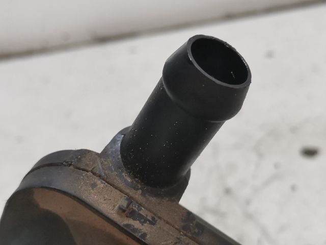 bontott VW GOLF IV Szervóolaj Tartály