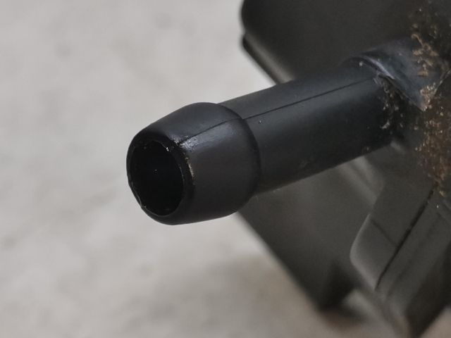 bontott VW GOLF IV Szervóolaj Tartály