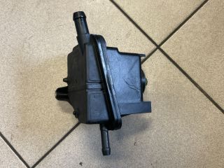 bontott VW GOLF IV Szervóolaj Tartály