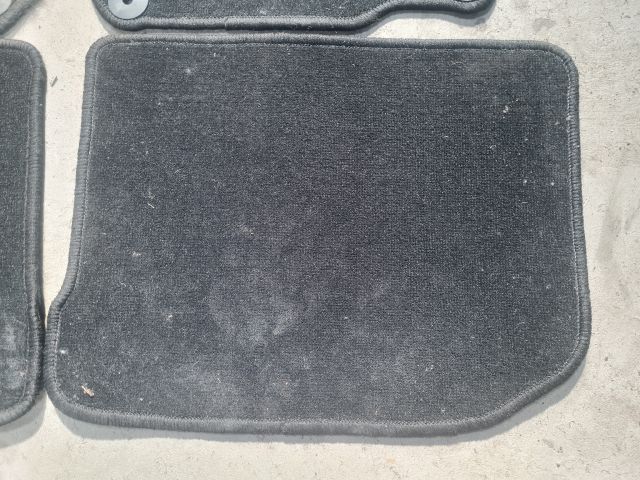 bontott VW GOLF IV Szőnyeg Szett