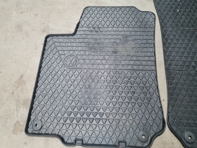 bontott VW GOLF IV Szőnyeg Szett