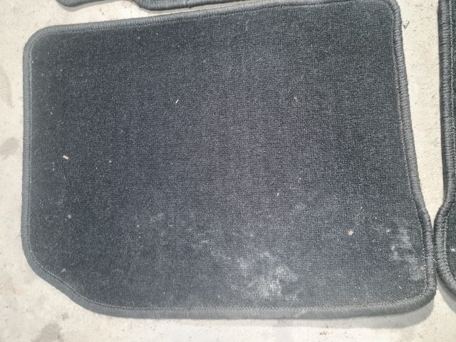 bontott VW GOLF IV Szőnyeg Szett