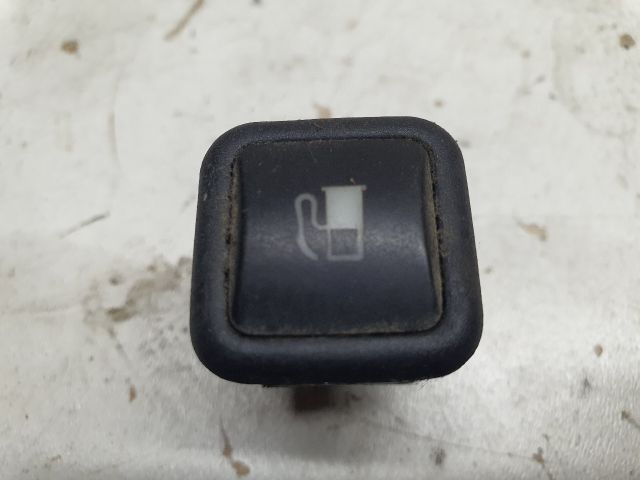 bontott VW GOLF IV Tankajtó Nyitó Kar / Gomb