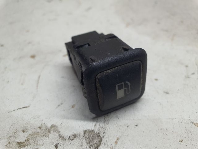 bontott VW GOLF IV Tankajtó Nyitó Kar / Gomb