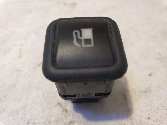 bontott VW GOLF IV Tankajtó Nyitó Kar / Gomb