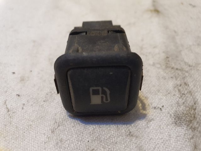 bontott VW GOLF IV Tankajtó Nyitó Kar / Gomb