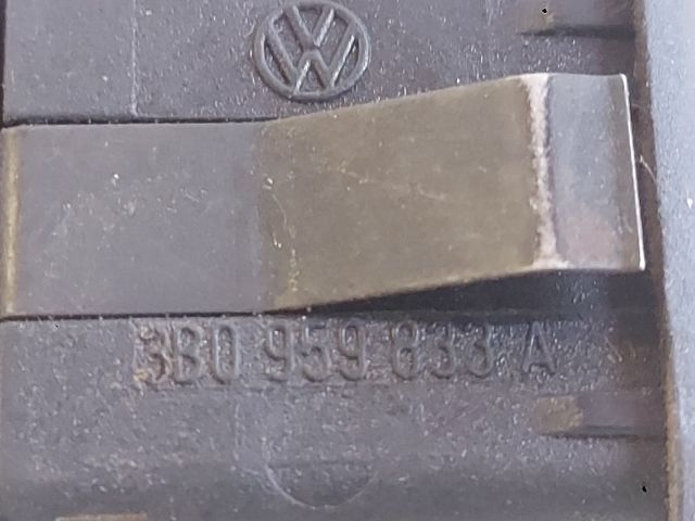 bontott VW GOLF IV Tankajtó Nyitó Kar / Gomb