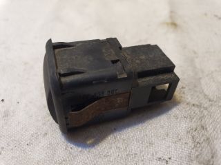 bontott VW GOLF IV Tankajtó Nyitó Kar / Gomb