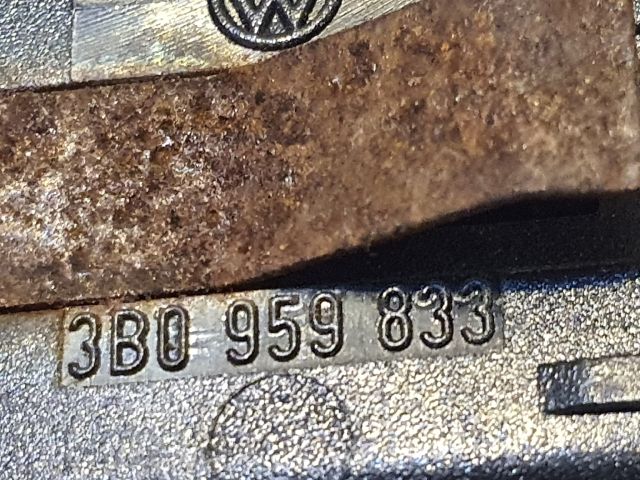 bontott VW GOLF IV Tankajtó Nyitó Kar / Gomb