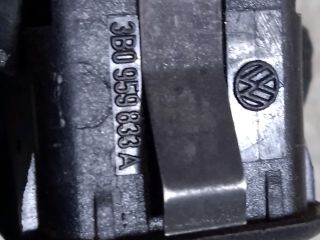 bontott VW GOLF IV Tankajtó Nyitó Kar / Gomb