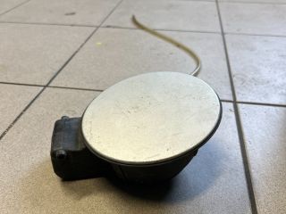 bontott VW GOLF IV Tankajtó