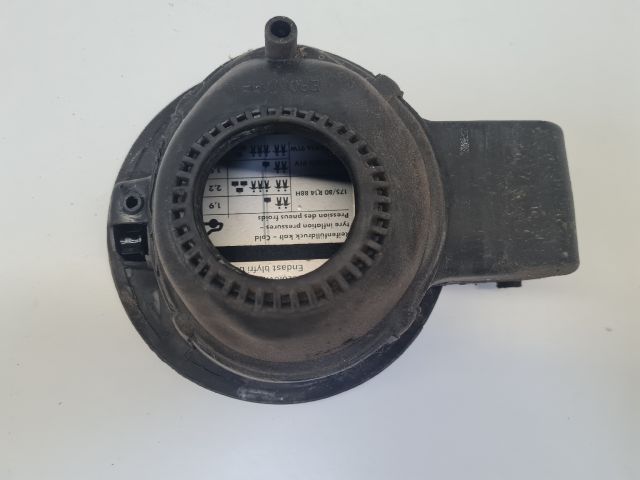 bontott VW GOLF IV Tankajtó