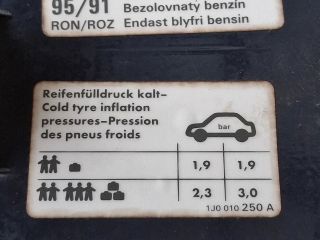 bontott VW GOLF IV Tankajtó