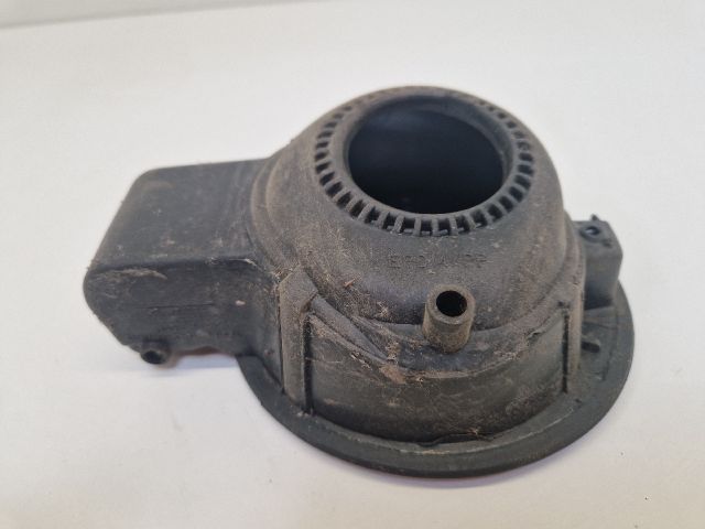 bontott VW GOLF IV Tankajtó