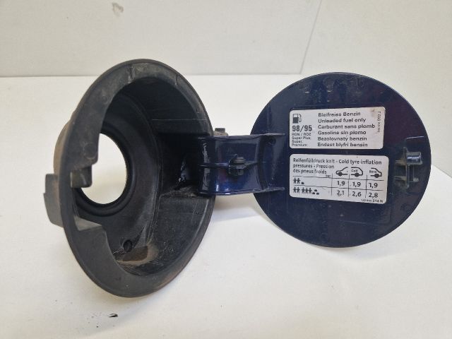 bontott VW GOLF IV Tankajtó