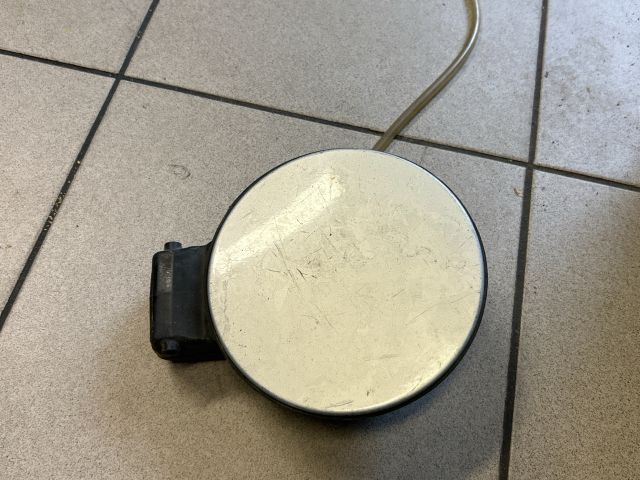 bontott VW GOLF IV Tankajtó