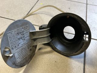 bontott VW GOLF IV Tankajtó