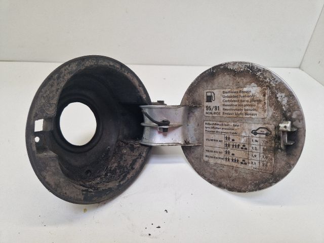 bontott VW GOLF IV Tankajtó