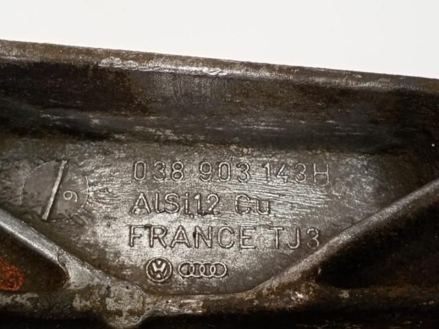 bontott VW GOLF IV Tartó Bak