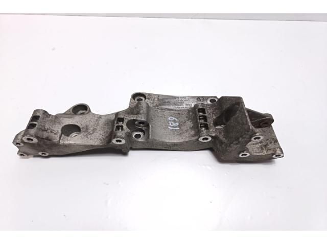 bontott VW GOLF IV Tartó Bak