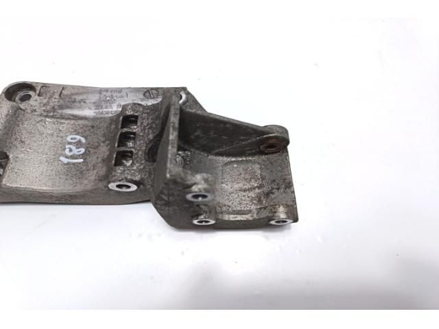 bontott VW GOLF IV Tartó Bak