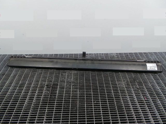 bontott VW GOLF IV Térelválasztó