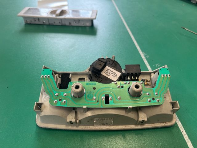 bontott VW GOLF IV Tetőablak Kapcsoló