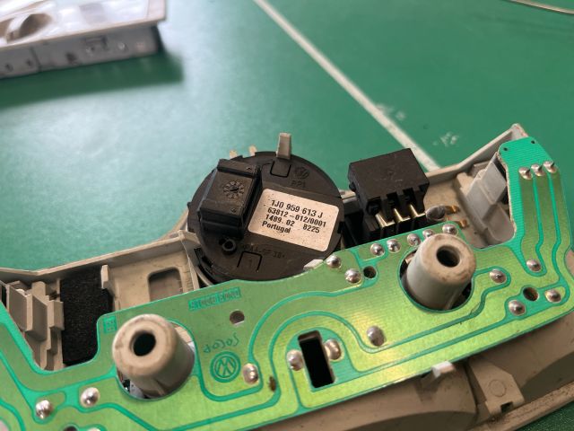 bontott VW GOLF IV Tetőablak Kapcsoló