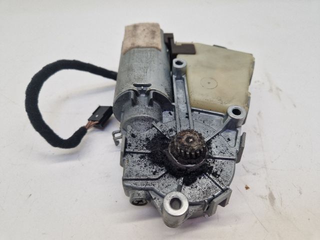 bontott VW GOLF IV Tetőablak Motor