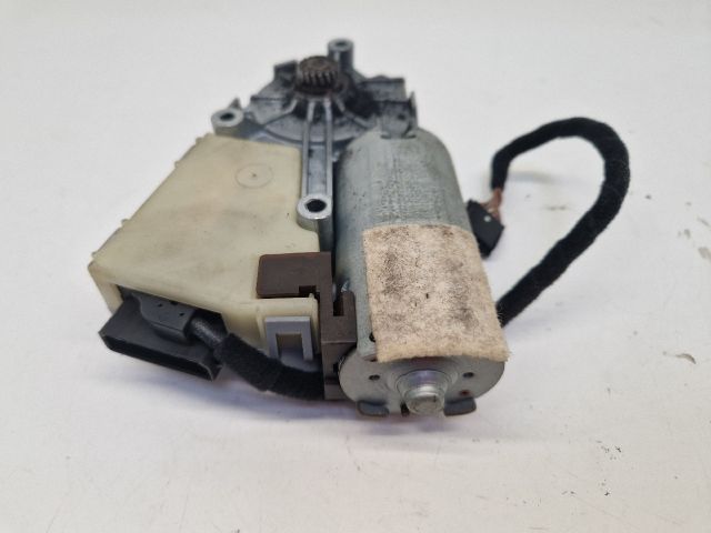 bontott VW GOLF IV Tetőablak Motor