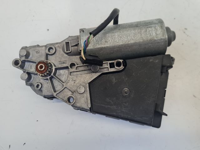 bontott VW GOLF IV Tetőablak Motor